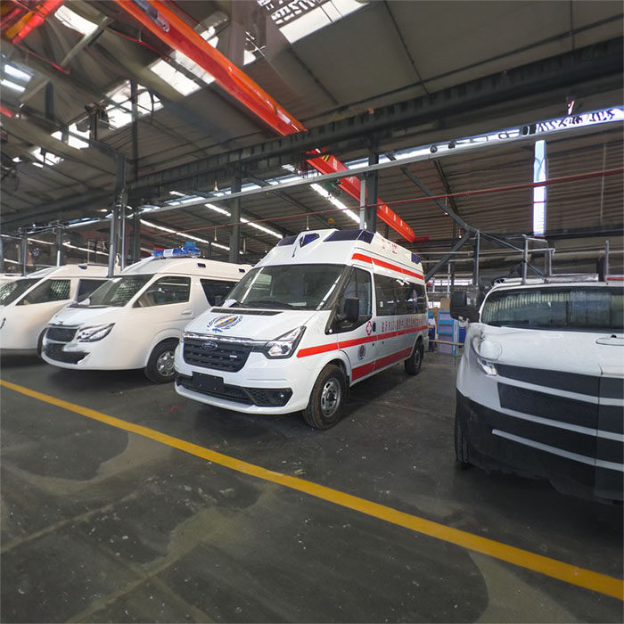 合肥包河区救护车到蚌埠市怀远县租赁私人救护车电话 急救车租赁 急救车出租多少钱