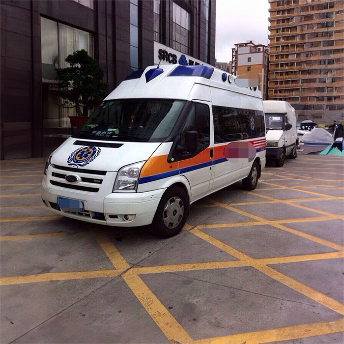 安徽合肥庐阳区救护车转院到阜阳市界首市救护车出租：长途跨省救护车转运 救护车出租电话