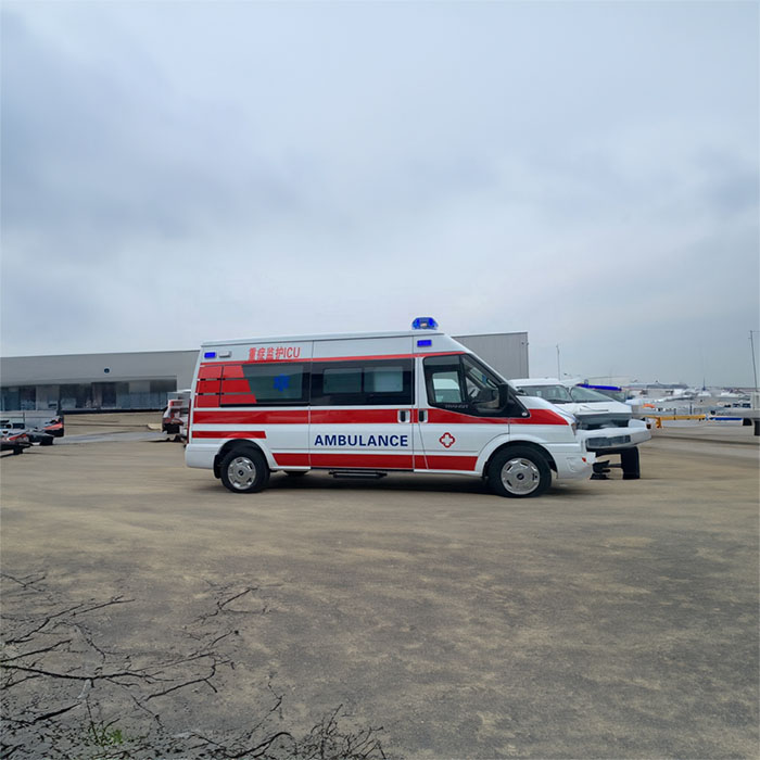 阜阳市中医院租私人救护车到新疆五家渠 长途救护车出租哪里的好