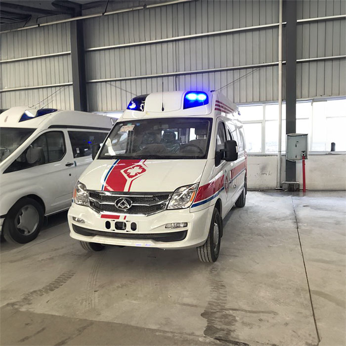 安徽黄山市人民医院租私家救护车转院到贵州贵阳 出租救护车一般多少钱