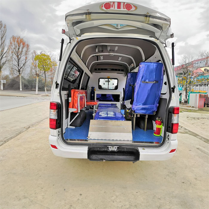 芜湖市中医院租赁私人救护车转运到海南昌江黎族自治县 救护车出租收费多少钱